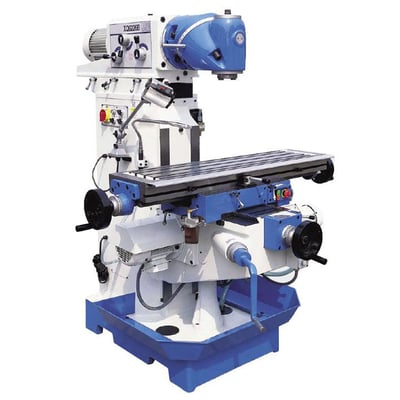 Fræsemaskine XQ 6226B med ISO 40/45 og 1660 o/m, vist fra siden med blå og hvide detaljer og digital visning.