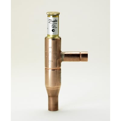 Danfoss Varmgas by-pass regulator KVC 12 i kobber med loddetilslutninger og mærkat med produktinformation.