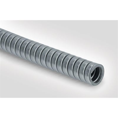 HellermannTyton HelaGuard SC galvaniseret stålslange, 16 mm, præsenteret på en ensfarvet grå baggrund, der fremhæver dens fleksibilitet.
