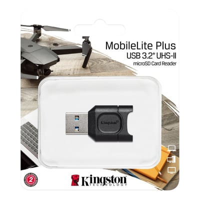Kingston MobileLite Plus sort microSDHC/SDXC UHS-II-kortlæser vist på emballage med USB-A-stik og droneillustration.