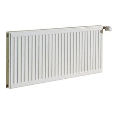Hvid Kermi Therm X2 400-22-800 radiator med plan front, 10 BAR driftstryk, vist med termostatknop og sidepaneler.