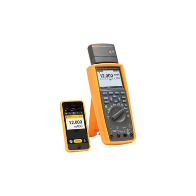 Fluke 289 multimeter og en smartphone side om side, begge viser 12.000 mADC. Multimeteret er i gul med et stort display og drejeknap.