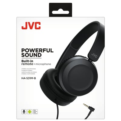 JVC HA-S31M-B sorte on-ear hovedtelefoner i emballage med teksten 'Powerful Sound' og 'Built-in remote + microphone'.