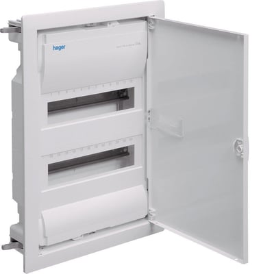 Hager Volta planforsænket gruppetavle med 2 rækker og 24 moduler, hvid med åben dør.