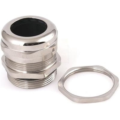 PG 7 forskruning i poleret messing med gevind og møtrik. Velegnet til kabler Ø 3-6,5 mm, med IP68 beskyttelse.