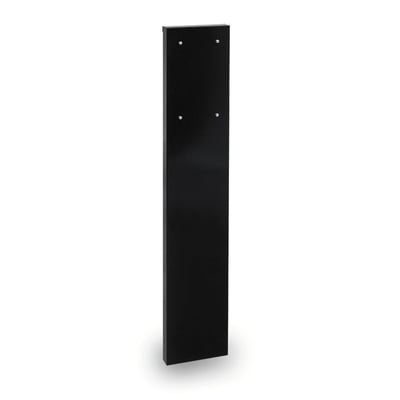Sortlakeret stander i galvaniseret stål til montering af postkasse, 1100mm lang.