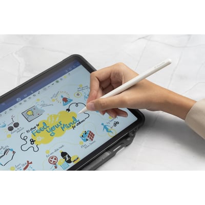 En person bruger XtremeMac X-Stylus pennen til at tegne på en iPad, der viser en mindmap om mental sundhed.