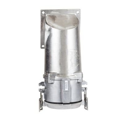 Vinklet CEE vægudtag i sølvfarvet metal med 400A, 6h og IP67-klassificering monteret på hvid baggrund.