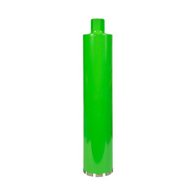 Eibenstock diamantbor på 101 mm og 450 mm med grøn cylindrisk krop og segmenteret skærekant.