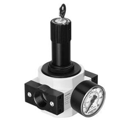 Festo trykregulator LRS-1/8-D-MINI i miniaturestørrelse med låsbar drejeknap og manometer, designet til 12 bars arbejdstryk.