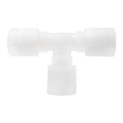 PVDF T-stykke SO23021-08/06 med 8mm og 6mm tilslutninger. Materialet er hvidt og robust.