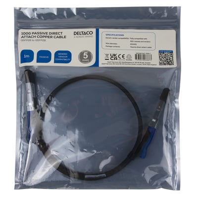 Deltaco 100G QSFP28 passivt DAC-kabel på 1 meter i sort emballage med specifikationer og logo.