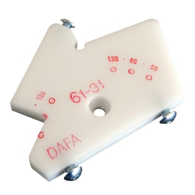 Dafa-kniv til /Q-lon tang set skråt ovenfra med hvid, flad form, røde markeringer og metalbeslag.