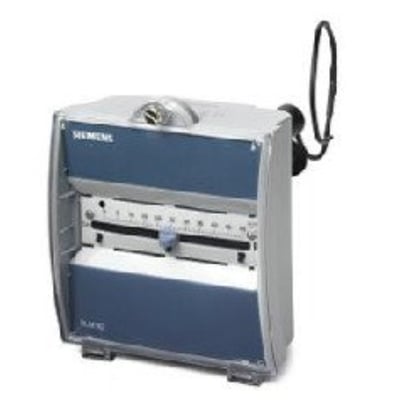 Siemens RLM162 kanal temperaturregulator i AC 24 V med tydelig skaleringsskive og justeringsknap for nem betjening.