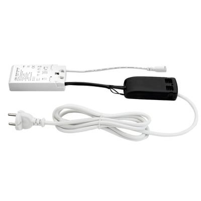 SG Armaturen Sense Driver i hvid, med 700mA strømstyrke, 26W effekt og 3000lm lysstyrke, klar til tilslutning.