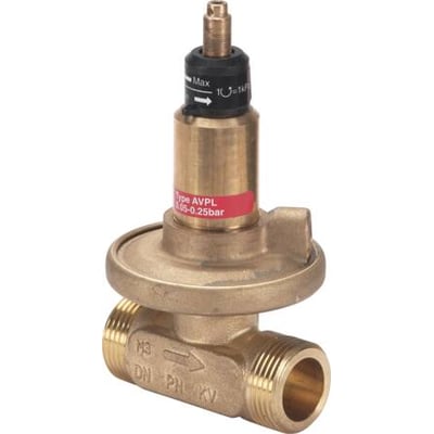 Danfoss AVPL differenstrykregulator i messing med 3/4" udvendigt gevind og kvs på 1,6 m³/h, vist med trykindstillingshjul.