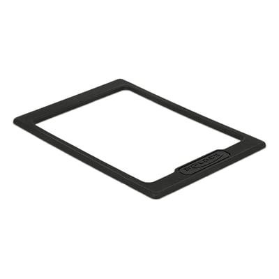 Sort Delock-forlængerramme til 2,5″ HDD og SSD set skråt oppefra med åbent midterfelt og præget logo.