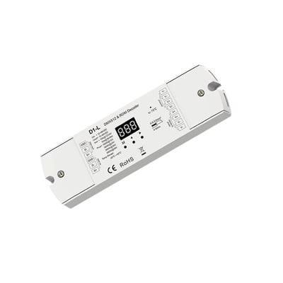 Hvid 1-kanals DMX512- og RDM-dekoder DMX.decoder.D1-L til 12–48 V DC, set skråt med display og tilslutningsklemmer.