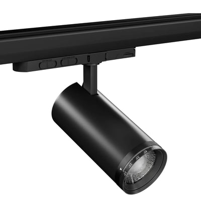 Nærbillede af LEDlife Zoom skinnespotens justeringsring med markeringer for spredningsvinkel fra 15 til 55 grader.