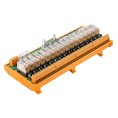 Weidmüller interfacemodul med relæ, RCL, 20-polet stik og skrueforbindelse ses skråt med orange sokkel og klare relæhuse.