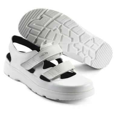 Sika Footwear Optimax sandal i hvid, størrelse 47, med dobbelt velcrolukning og skridsikker ydersål.