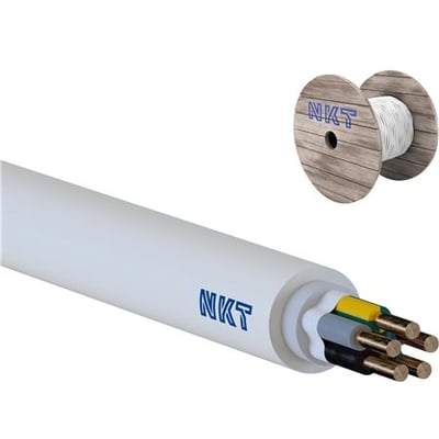 Detaljeret nærbillede af NKT HJX/NOIKLX Xtra B2ca kabel, der fokuserer på de fem kobberledere med farvet isolation og den ydre hvide kappe.
