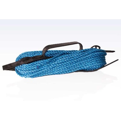 Blåt Roliba-polyreb af polypropylen, oprullet med en sort holder; rebet er 10 mm tykt og 20 meter langt.