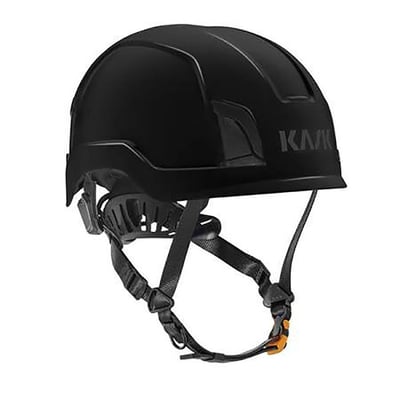 Sort Kask Zenith X sikkerhedshjelm med justerbar hagerem og firepunktslukning, set skråt forfra.
