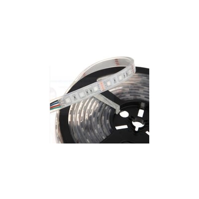 Nærbillede af LEDlife RGB LED strip, der viser LED'er og tilslutningsledninger på en sort spole.