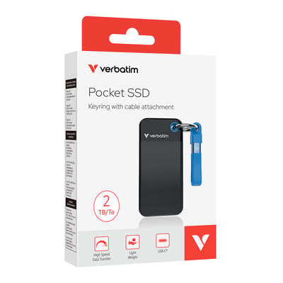Verbatim Pocket SSD på emballage med sort og blå drev, kabelholder og angivet lagerkapacitet på 2 TB.