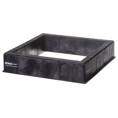 Uni-Seals mellemsektion til kabelbrønd, 900 x 450 x 150 mm, set fra siden med logo tydeligt vist.