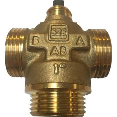 Bosch 3-vejsventil på 1 tomme til varmepumper set forfra med tre gevindtilslutninger og markeringer på ventilhuset.