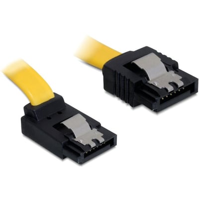 Gult Delock SATA-kabel på 0,5 meter med to vinklede 7-pin stik og synlige låseclips.