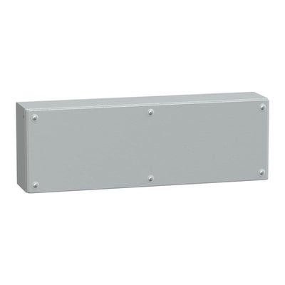 Schneider Electric SBM klemkasse i metal, 200x600x120 mm, RAL 7035, med en lukket metaldør fastgjort med fire skruer.