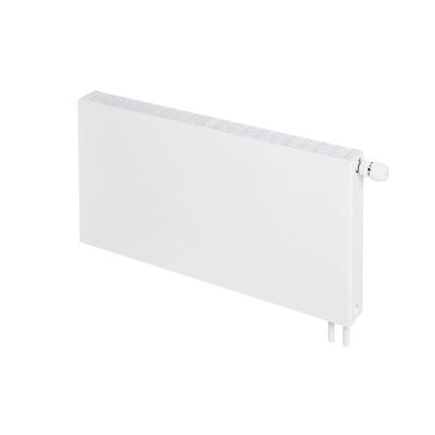 Stelrad Planar 6 radiator i hvid med glat front, dimensionerne 1400 mm i længden og 700 mm i højden.