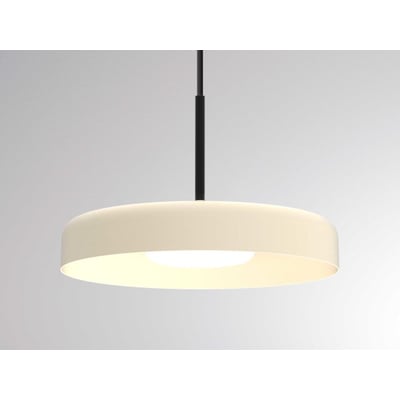 Detaljeret vinkel af Molto Luce Sven PD pendel i beige, viser den flade skærm og den moderne pendelophængning.