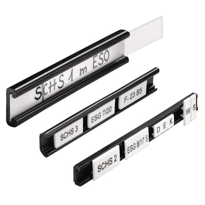 Weidmüller mærkeholder SCHT 5 med forskellige skilte som SCHS 1 m ESO, ESG 7/20 og DEK.