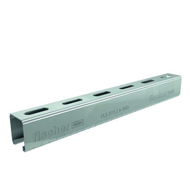 Fischer FLS 37/1.25 montageskinne med langhuller og mm-skala, set fra siden på hvid baggrund.