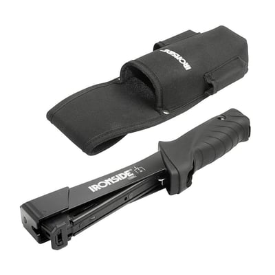 Ironside sort hæftehammer til klammer 120/6 med gummihåndtag og sort etui vist ved siden af.