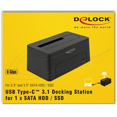 Emballagen viser Delock-dockingstationen til én 2,5- eller 3,5-tommers SATA-harddisk eller SSD.