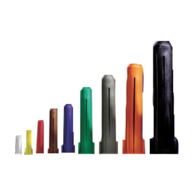 En række farvekodede Schneider Electric TP® plugs i forskellige størrelser og farver, herunder brun, på en hvid baggrund.