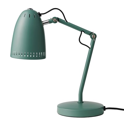 Superliving Dynamo 345 bordlampe i mat grøn metal, med detaljeret billede af dens fleksible arme og perforerede skærm.