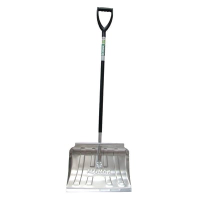 Ironside sneskovl med langt aluminiumshåndtag, sort D-greb og bredt, sølvfarvet aluminiumsblad set forfra.