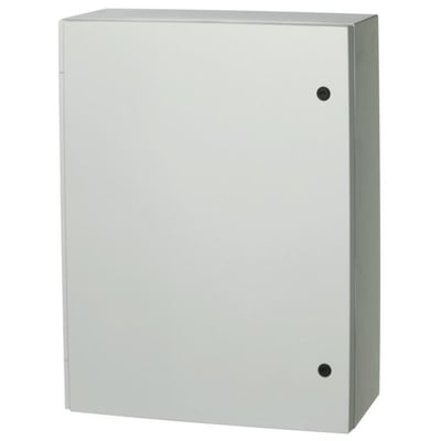 Fibox CABP vægskab i grå polyester (RAL7032) med dimensionerne 835 x 635 x 270 mm og IP66-klassificering.