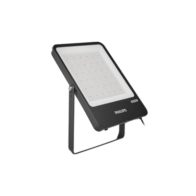 Sort Philips Ledinaire BVP166 LED-projektør på monteringsbøjle, set skråt forfra; 400 W og 48.000 lm.