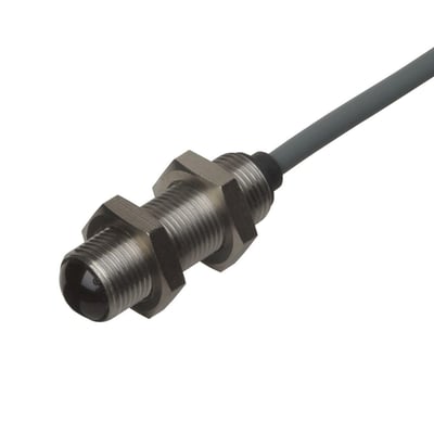 Carlo Gavazzi fotoaftaster M12-sender med 2° vinkel og 50 m rækkevidde, vist skråt forfra med gevindhus og kabel.
