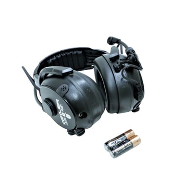 Sort Zekler 412RDB høreværn med FM-stereoradio, Bluetooth, issebøjle og bommikrofon; to AA-batterier ses ved siden af.