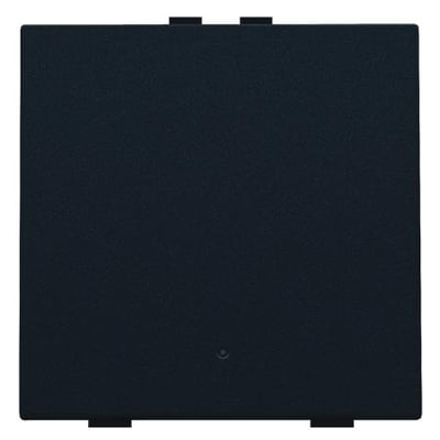 Niko 1-tryk betjeningskontakt i sort finish, vist forfra med fokus på den minimalistiske design og integrerede LED-indikator.