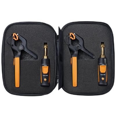 Testo Smart Probes-kølesæt med to testo 115i-klemmetermometre og to testo 549i-trykmålere i åbne softcases.