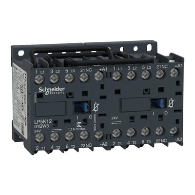 Schneider Electric TeSys K reverseringskontaktor, 12A, 24V DC med 3 NO og 2 NC hjælpekontakter og skrueklemmer.
